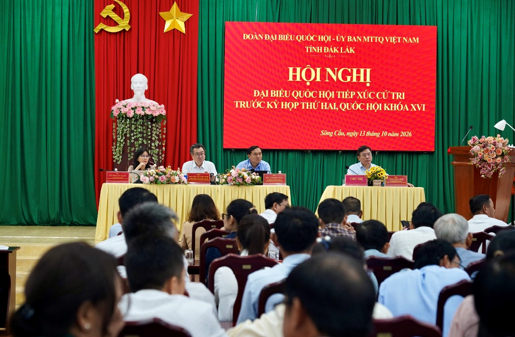 dai bieu.jpg